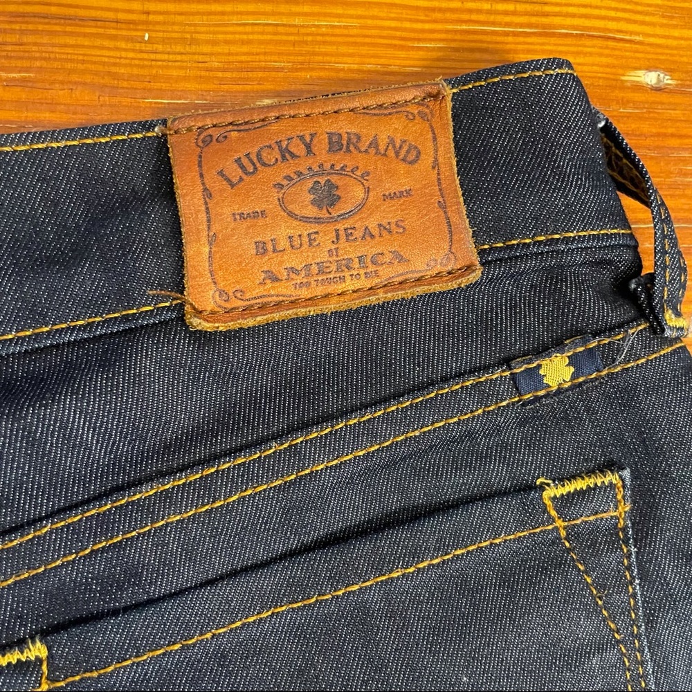 Charlie Flare Jean - Picture 7 of 12